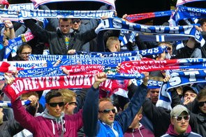 华体会最新网址-国足球迷助威活动现场火爆，足球球迷助威