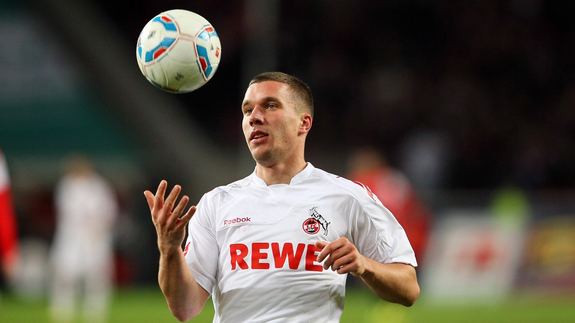 战术改变，球队赢得新生！，足球战术变革